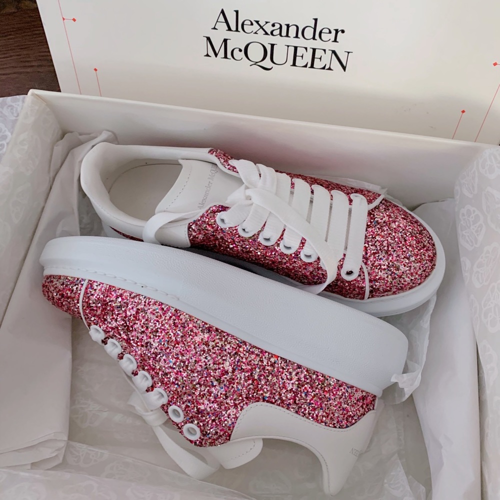 🚫SOLD🚫Alexander McQueen Glitter Pink Sneaker